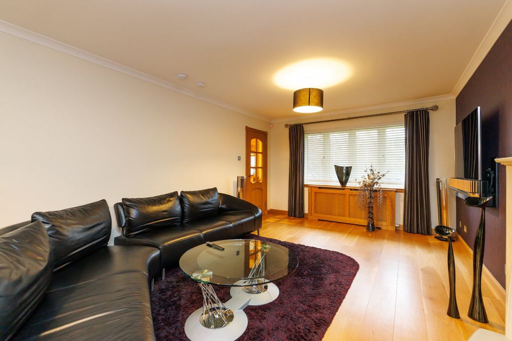 Property photo 3 of 30 Photo 3