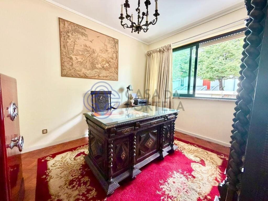 Property photo 2 of 55