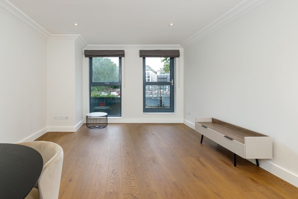 Property photo 2 of 11 Reception Room (3)