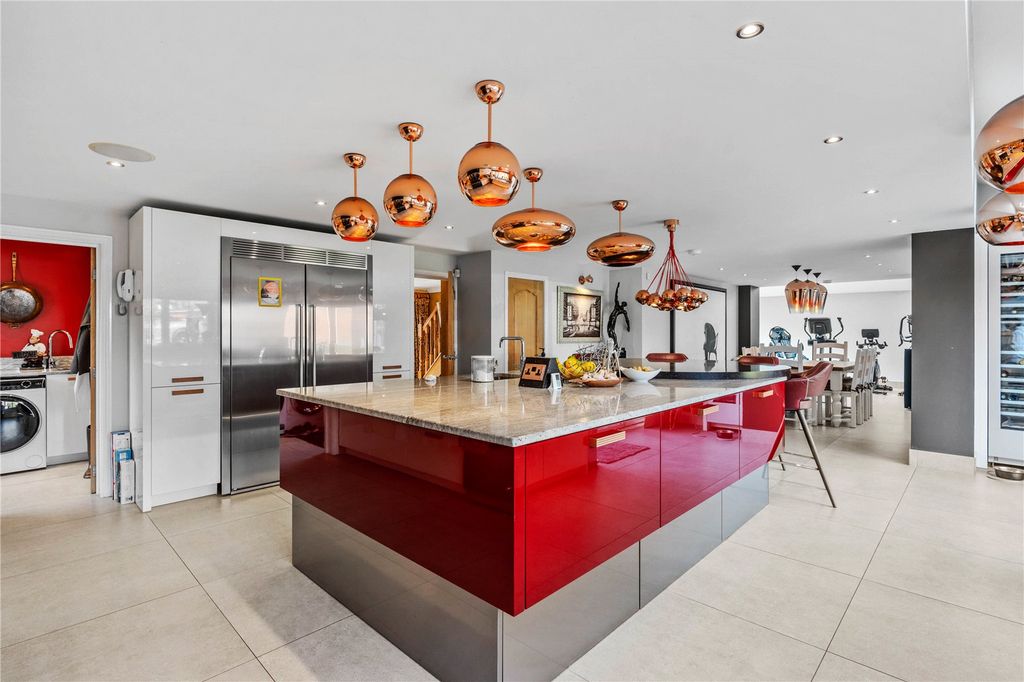 Property photo 3 of 51 Picture No. 43