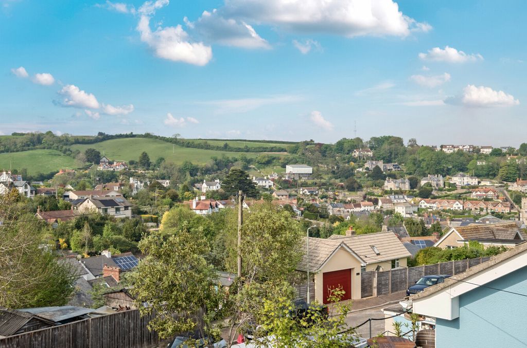 Property photo 2 of 26 1285828 (10).Jpg