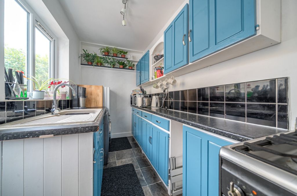 Property photo 3 of 10 1469584 (5)