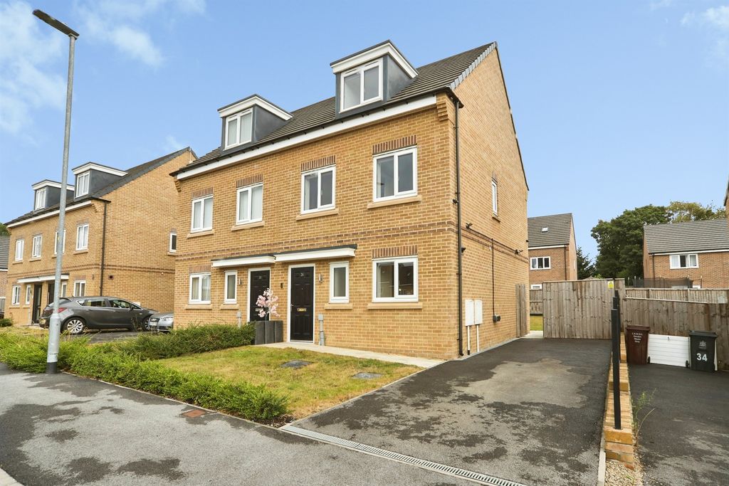 Property photo 1 of 17