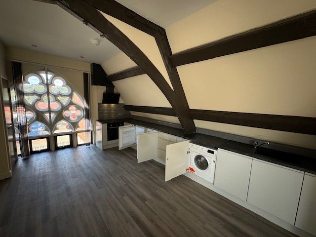 Property photo 3 of 21 Entrance Porch