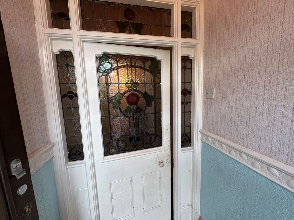 Property photo 3 of 32