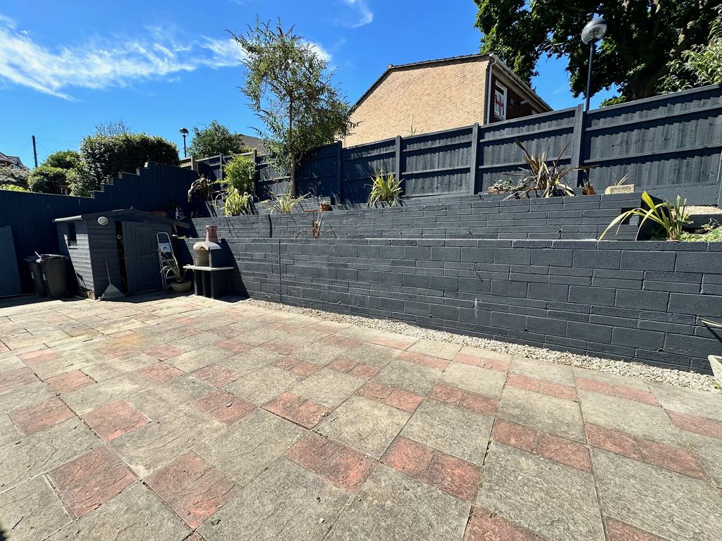 Property photo 3 of 18 Image