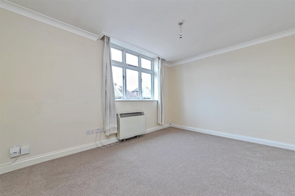 Property photo 2 of 15 15Acampfieldroad-16.Jpg
