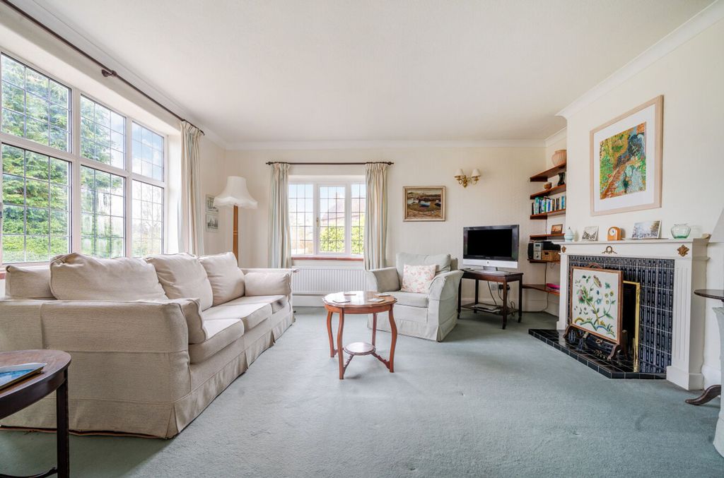 Property photo 3 of 15