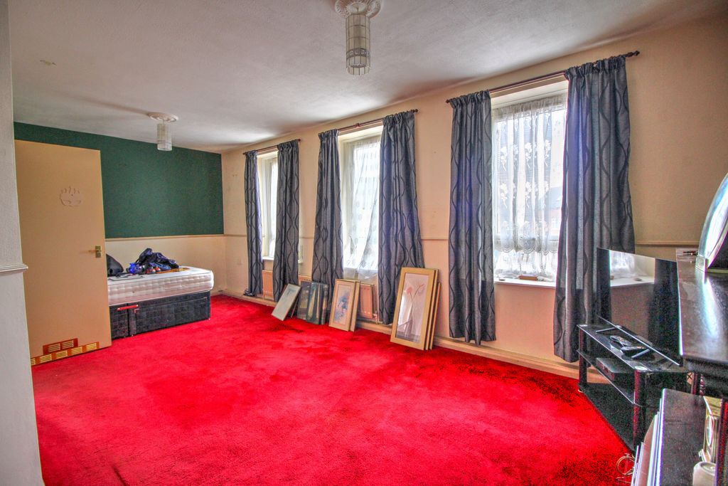 Property photo 3 of 11 Img_3237_8_9
