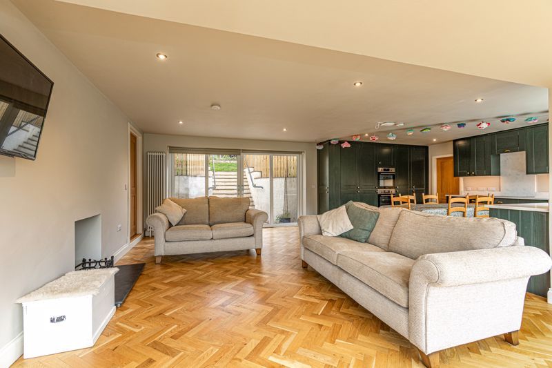 Property photo 2 of 30 Sitting Area