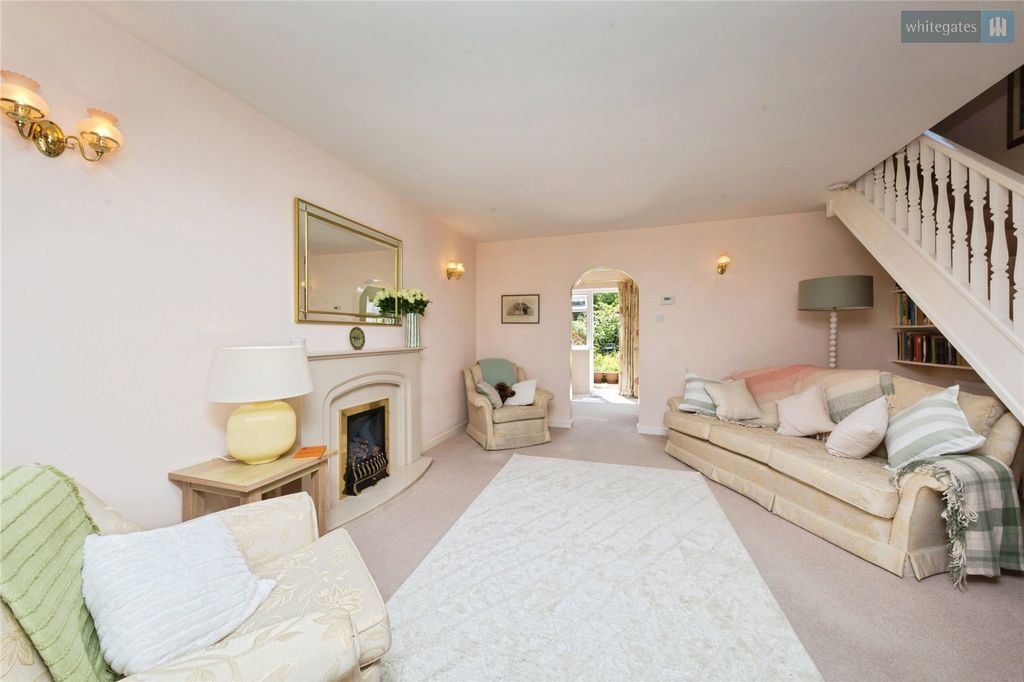 Property photo 2 of 15 Picture No. 04