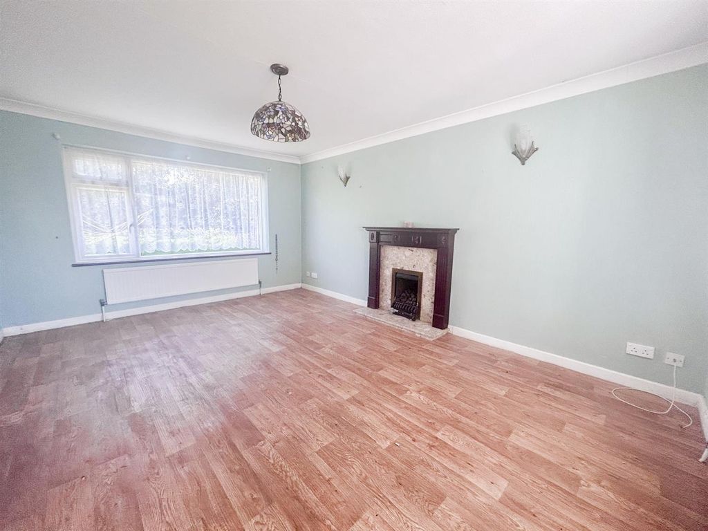 Property photo 2 of 13 13-336F1160-0B7E-49Ed-8F64-046F2Fe39Ade.Jpg