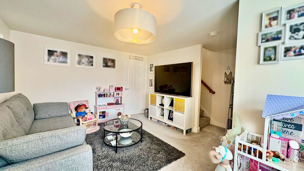 Property photo 3 of 15 Photo 3