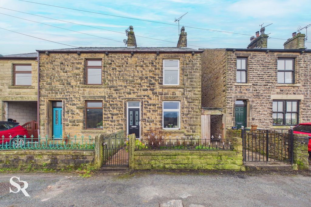 Property photo 1 of 32