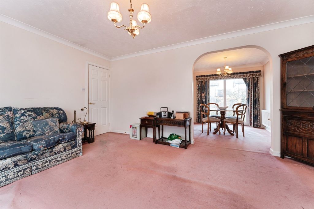 Property photo 3 of 21