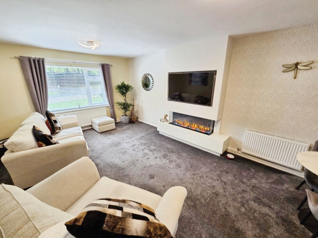 Property photo 2 of 19 Pbox-Img.Jpg