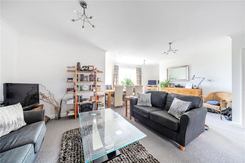 Property photo 2 of 15 Picture 2