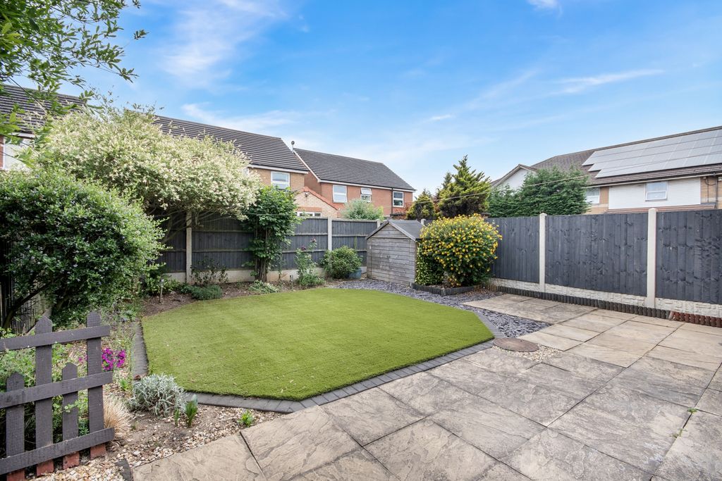 Property photo 2 of 13 Ewemove Scunthorpe Estate Agent - Rear Garden