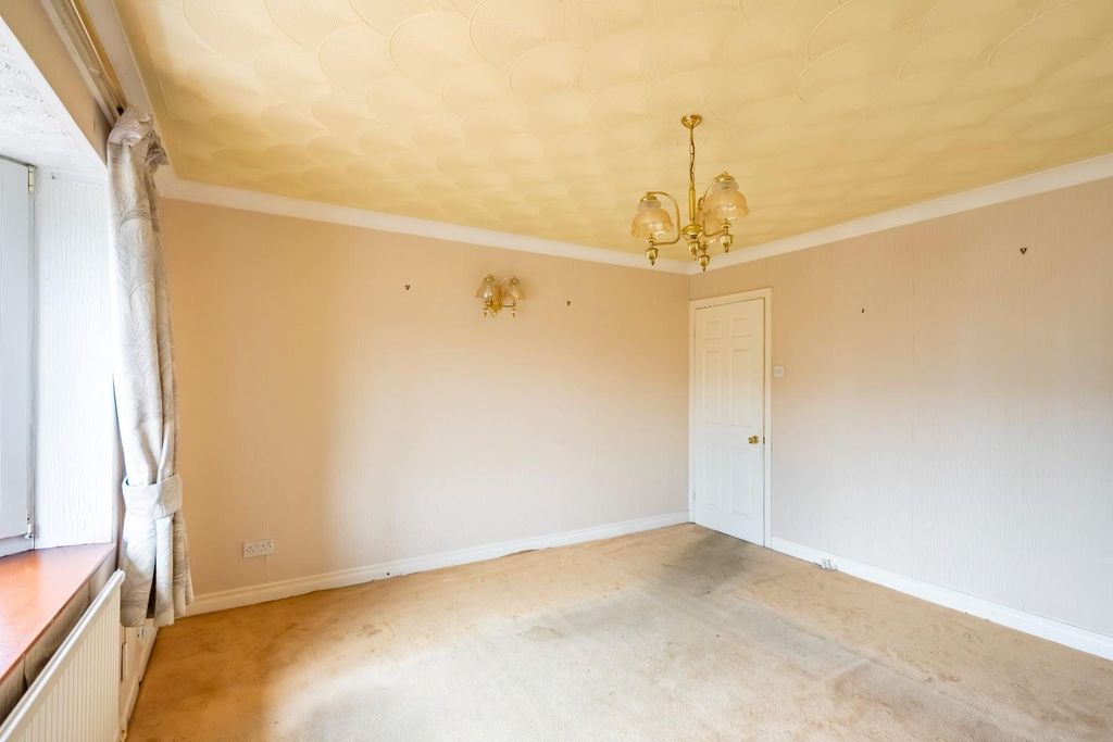 Property photo 3 of 13 Living Room