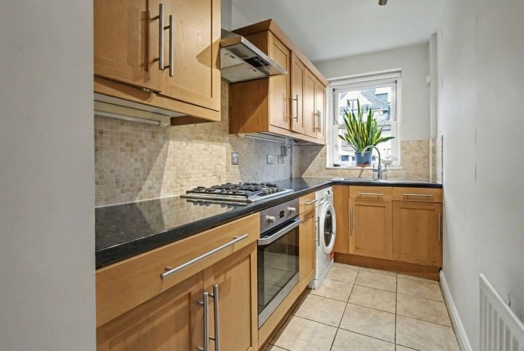 Property photo 3 of 10 321620