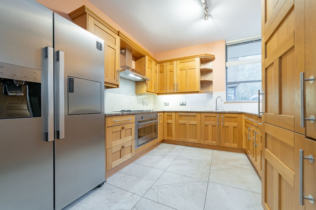 Property photo 1 of 24