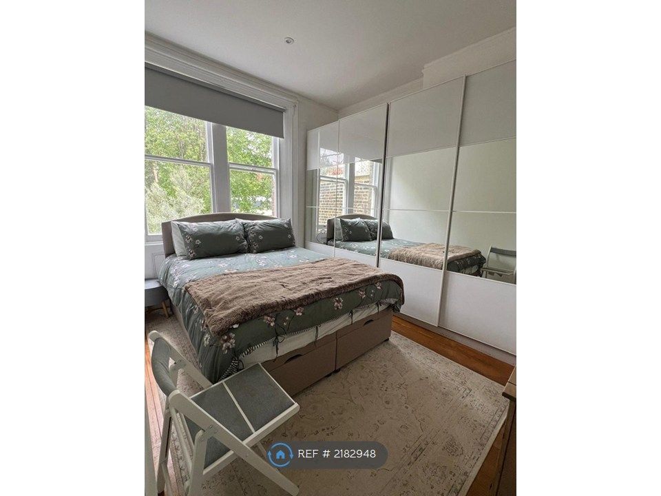 Property photo 3 of 17 Master Bedroom