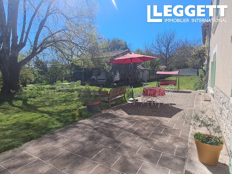 Property photo 3 of 10