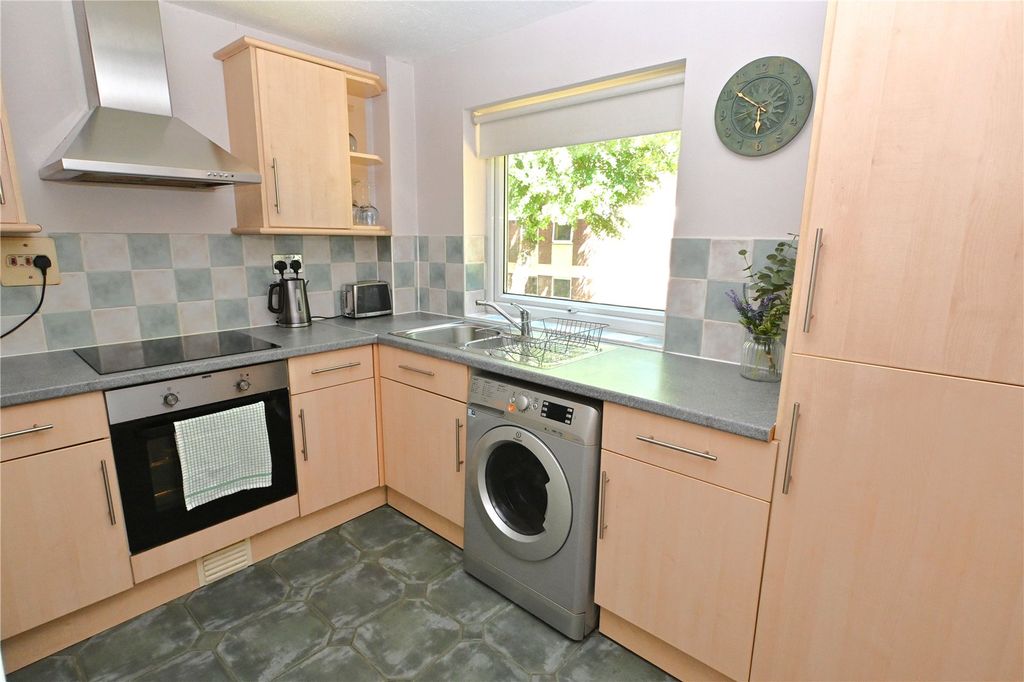 Property photo 3 of 14 Picture No. 08