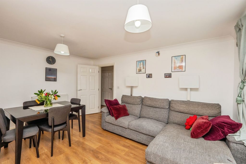 Property photo 3 of 15