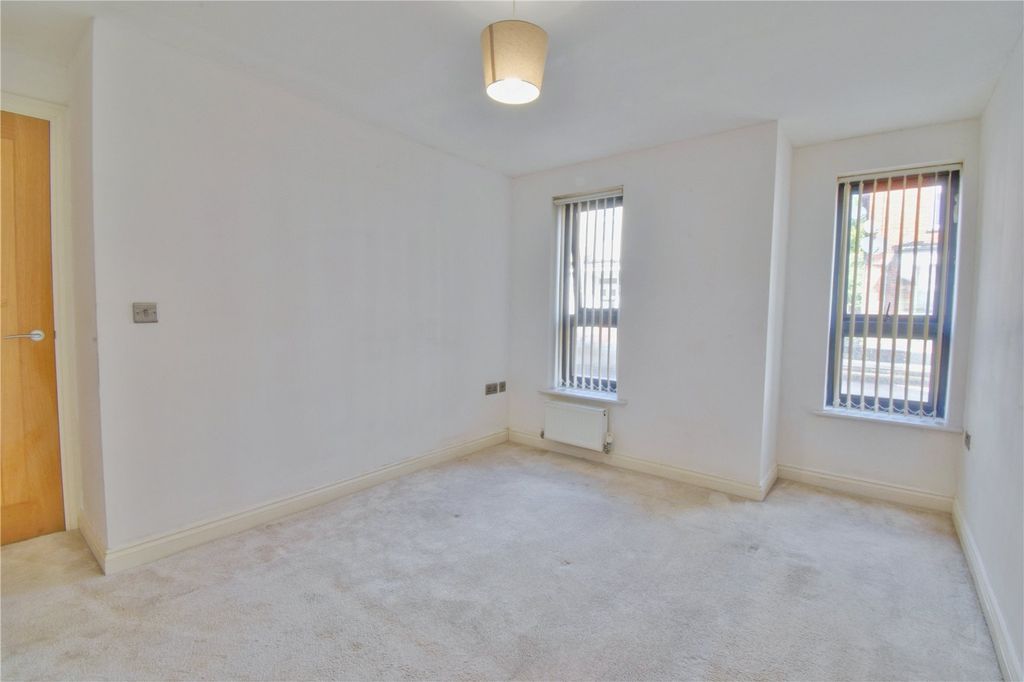 Property photo 3 of 6 Picture No. 10