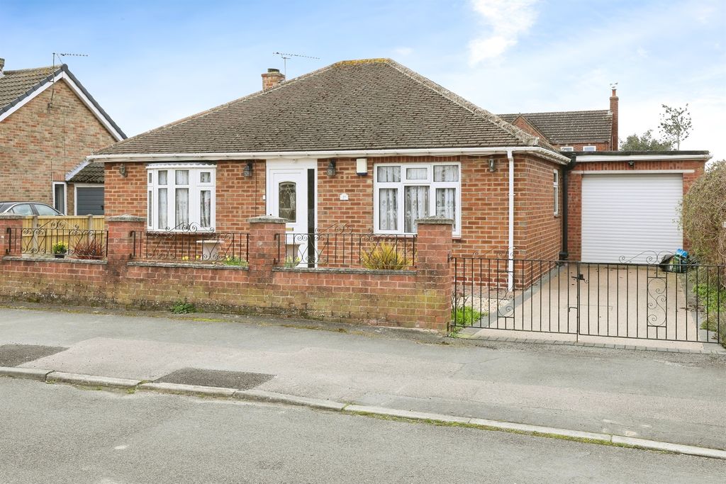 Property photo 1 of 16