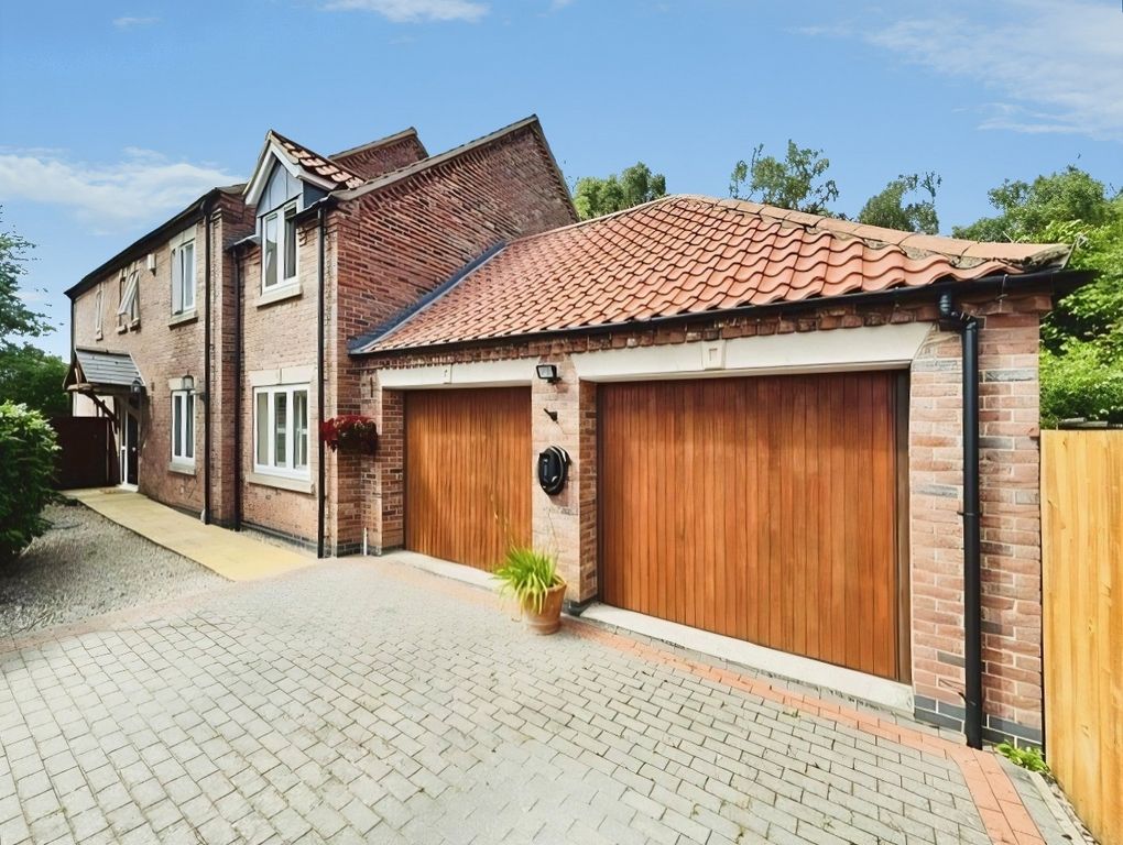 Property photo 1 of 28 Pbox-Img.Jpg