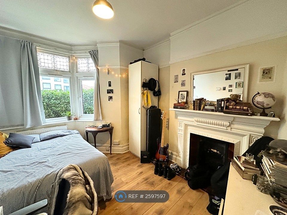 Property photo 3 of 10