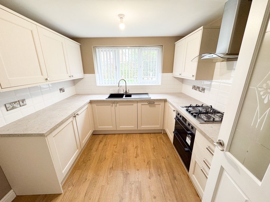 Property photo 2 of 20 Img_7932