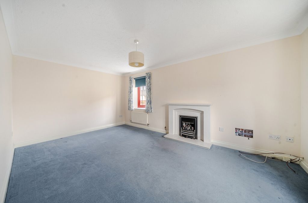 Property photo 2 of 21 1358634-21-68Fa35...