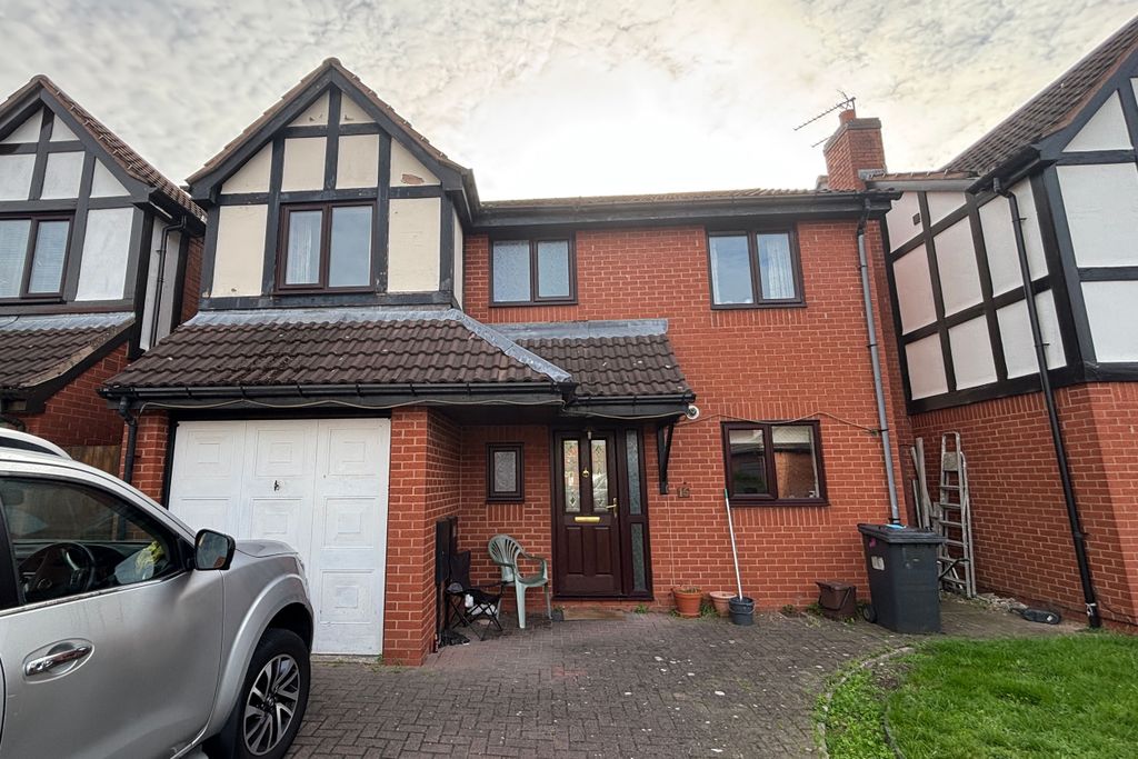 Property photo 3 of 21 16 Cobham Close, Stenson Fields, Derby De24 3Jl
