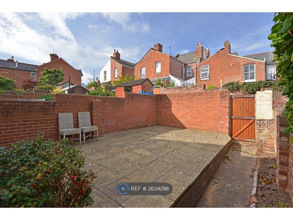 Property photo 2 of 13
