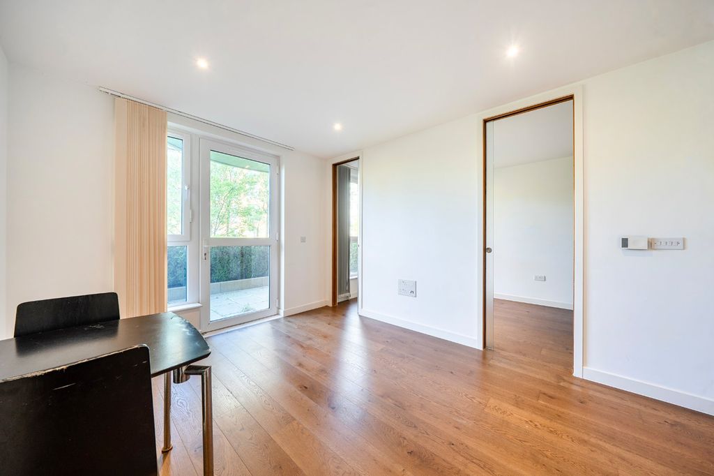 Property photo 2 of 16 Picture 2