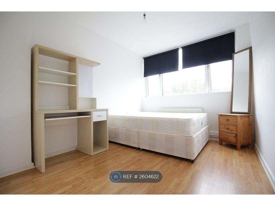 Property photo 1 of 10 Bedroom