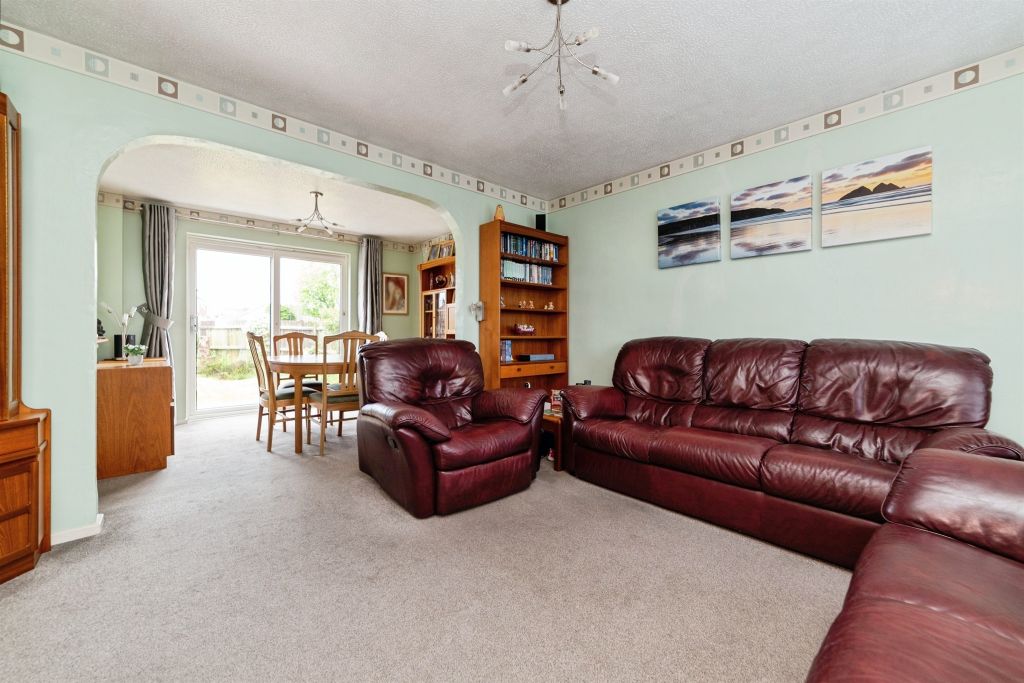 Property photo 3 of 19