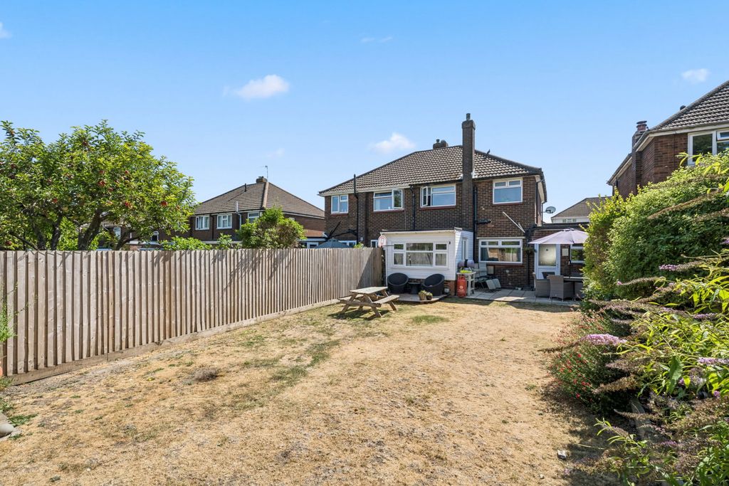 Property photo 3 of 23