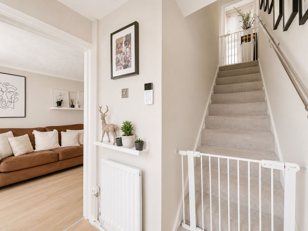 Property photo 2 of 15 5171421
