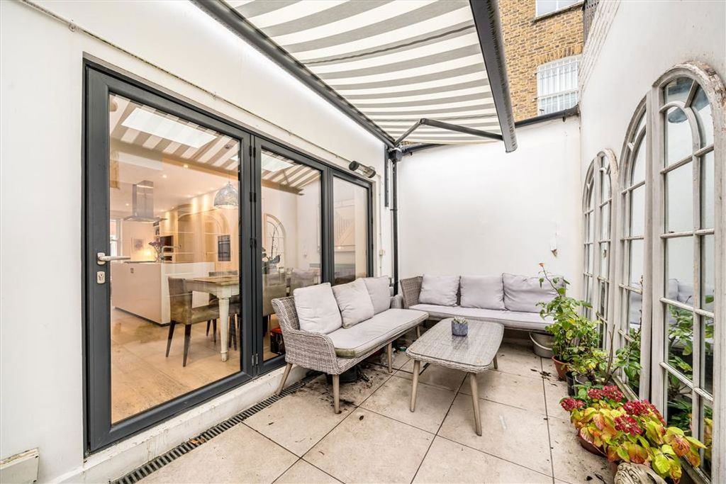 Property photo 3 of 8