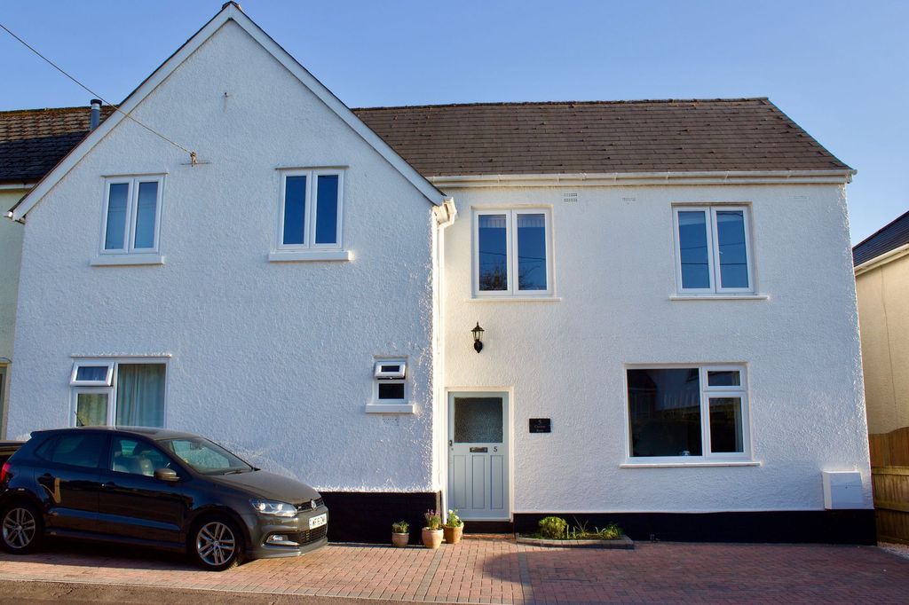 Property photo 1 of 26