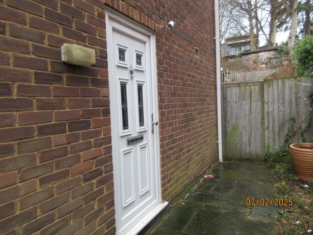 Property photo 3 of 8