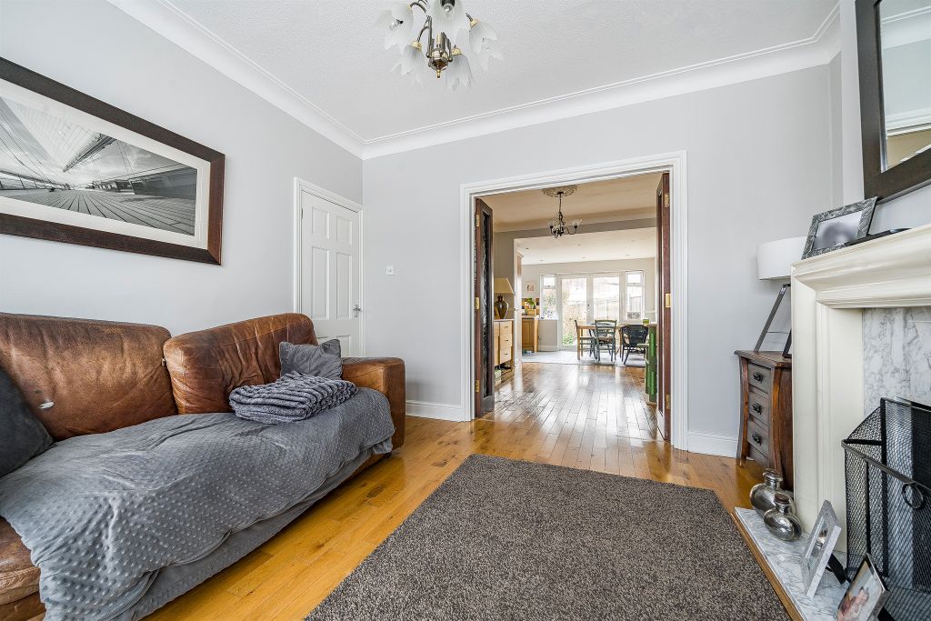 Property photo 3 of 12