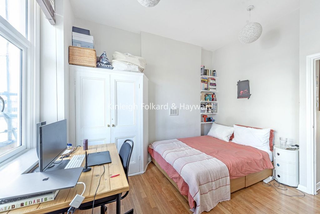 Property photo 3 of 6 Picture No. 10