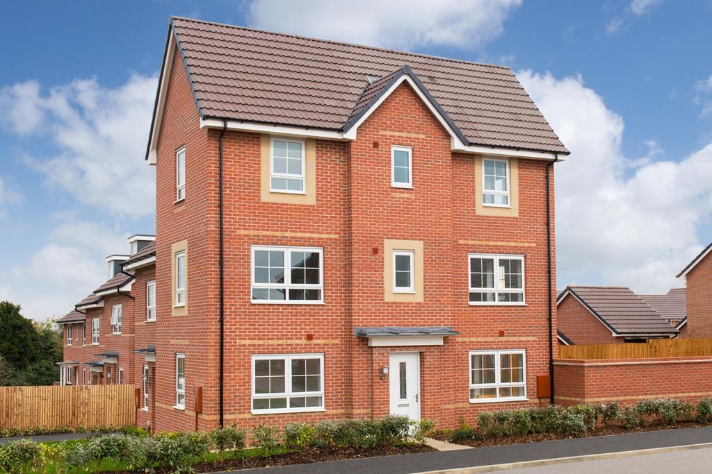 Property photo 1 of 7 Brentford (Brick)