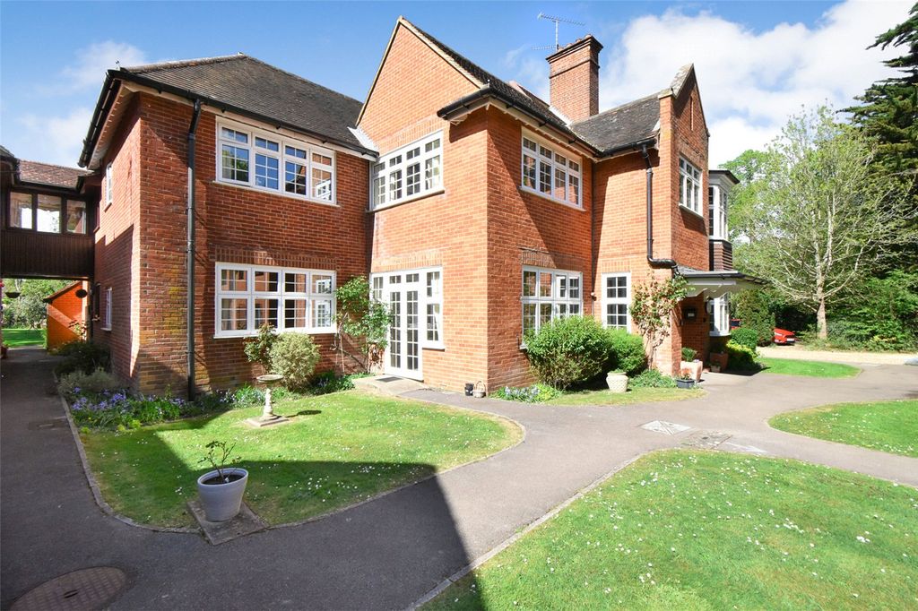 Property photo 1 of 15 Picture No. 12