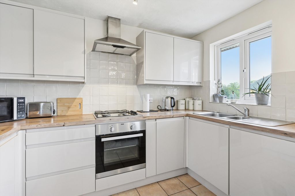 Property photo 1 of 14 Image